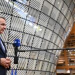 Η ΕΚΤ στρέφει το βλέμμα στην καχεκτική ευρωπαϊκή οικονομία – Τραμπ και προϋπολογισμοί βαρόμετρο για τις νέες μειώσεις