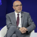 Στα χέρια του ΣΔΟΕ εταιρείες που διακινούσαν απομιμητικά προϊόντα, νοθευμένα ποτά και λαθραία καπνικά προϊόντα