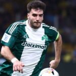 Πειραιάς: Υπό έλεγχο η φωτιά σε εγκαταλελειμμένο κτίριο