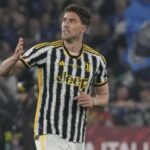 Β. Κικίλιας: Η φωτιά στον Βαρνάβα εκδηλώθηκε κάτω από «ακρότατες συνθήκες» εντός οικισμού