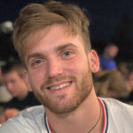 Ραγίζει καρδιές η σύντροφος του Ιωνά Καρούση που σκοτώθηκε στο Τελ Αβίβ: Αναγνώρισε το σώμα σε φωτογραφίες μετά το μακελειό