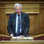 Φωτιά στον Κοκκινόβραχο Φθιώτιδας – Επιχειρούν 50 πυροσβέστες, σηκώθηκαν και 6 εναέρια