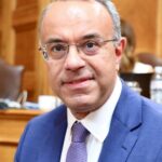 Βιλερουά ντε Γκαλό: «Πολύ πιθανή» μία νέα μείωση επιτοκίων από ΕΚΤ