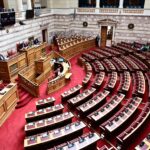 Φωτιά σε εγκαταλειμμένο κτίριο στο Πόρτο Ράφτη