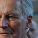 Γαλλία: Κόβεται κατά 50% το ύψος της επιδότησης για αγορά ηλεκτρικών οχημάτων