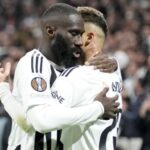 Φωτιά σε κατοικημένη περιοχή στα Μάρμαρα Σπερχειάδας