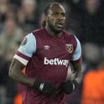 Μυτιλήνη: Αναβίωσε το Αϊβαλιώτικο έθιμο του «αμίλητου νερού»