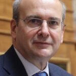 Βουλή: Στην Ολομέλεια αύριο το φορολογικό νομοσχέδιο – Σειρά προσθηκών και βελτιώσεων προανήγγειλε ο Χρ. Δήμας