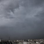 Το πιο χριστουγεννιάτικο σπίτι βρίσκεται στο Χαλάνδρι – Δεν υπάρχει ούτε ένα εκατοστό του που να μην έχει λαμπάκια