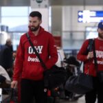 Σε εξέλιξη η συνάντηση Μητσοτάκη – Ανδρουλάκη στη Βουλή – Οι πρώτες φωτογραφίες