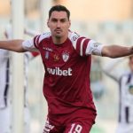 Εορταστικό ωράριο 2024: Ποιες Κυριακές θα λειτουργήσουν τα καταστήματα