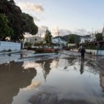 Κακοκαιρία Bora: Γιαγιά και τα τρία εγγόνια της εγκλωβίστηκαν μέσα σε αμάξι που παρέσυρε χείμαρρος