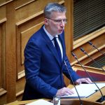 Γαύδος: Ελικόπτερο του Πολεμικού Ναυτικού διασώζει μετανάστη (βίντεο)