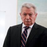 Τάκης Θεοδωρικάκος: Η κυβέρνηση παρενέβη νομοθετικά στα ασφάλιστρα υγείας