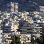 Συγκεντρώσεις για τα Τέμπη: Επεισόδια με μολότοφ και χημικά στο Σύνταγμα – Ένταση και στη Θεσσαλονίκη