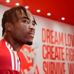 Υπό μερικό έλεγχο η φωτιά σε χαμηλή βλάστηση στην Πάρο