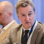 Μεγάλες καθυστερήσεις: Έπεσαν χώματα στην Αττική Οδό στο ύψος της Μεταμόρφωσης