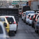 Η εφαρμογή της ψηφιακής κάρτας εργασίας έφερε σημαντική αύξηση στις υπερωρίες – Ποιοι κλάδοι ακολουθούν