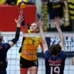 Ο Γκουαρδιόλα αποπήρε νεαρούς που πουλούν αυτόγραφά του: “Μην έρχεστε εδώ, θέλετε να περάσετε τη ζωή σας κάνοντας αυτό;”