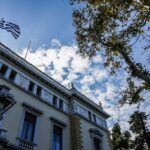 Ραγδαία αλλαγή του καιρού με πυκνά χιόνια «ακόμη και σε πολύ πολύ χαμηλά υψόμετρα» – Πού αναμένονται τα πιο έντονα φαινόμενα