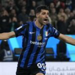 Ολυμπιακός – Παναθηναϊκός: Η κίνηση του Κοστίνια προς τον κόσμο μετά την αποβολή στο ντέρμπι