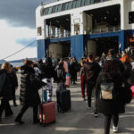 Ανατροπές για τον τουρισμό στη Σαντορίνη με το ενδεχόμενο έκδοσης ταξιδιωτικών οδηγιών στο τραπέζι