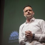 Μηχανή συγκρούστηκε με τραμ στο Νέο Φάληρο