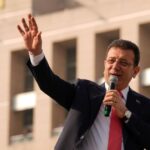 Τροχαίο ατύχημα στο Παγκράτι – Αυτοκίνητο συγκρούστηκε με μοτοσικλέτα