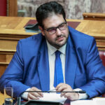 «Αυτό το μπαμπάκα δεν θα το ακούσω πια» – «Λύγισε» ο Αντώνης Ψαρόπουλος σε τελετή για την υποτροφία στη μνήμη της Μάρθης