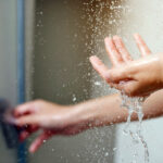 Η Nova γιορτάζει την Παγκόσμια Ημέρα Δασών παρουσιάζοντας την Ομαδική Εικαστική Έκθεση «Για ένα Δάσος»