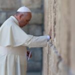 Το βίντεο του Άρη Μουγκοπέτρου από το νοσοκομείο: Νόμιζα ότι ήταν καπνογόνο, φοβόμουν τις κροτίδες, δεν πήγα καν στην Ανάσταση