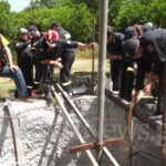 Ο Πρωθυπουργός παρακολούθησε την πρώτη Ανάσταση στην Τήνο