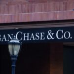 Τζιτζικώστας από Μόναχο: Θα κάνουμε ό,τι χρειαστεί για να προστατεύσουμε τη βιομηχανία μας