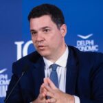 Η Βρετανία θέλει να «επιταχύνει» την υπογραφή εμπορικών συμφωνιών εν μέσω εμπορικού πολέμου