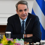 Μητσοτάκης: Το Άγιο Πάσχα μας θυμίζει ότι μέσα από τον πόνο και τις δυσκολίες τελικά γεννιούνται το φως και η ελπίδα