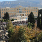 Ποιον σκέφτεται να φέρει στο κόμμα η Κωνσταντοπούλου, η μουρμούρα Σαμαρά για δημοσκόπηση, οι δεύτερες σκέψεις του Τσίπρα