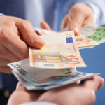 Η έκκληση του Μασκ στον Τραμπ να ανατρέψει τους νέους σαρωτικούς δασμούς και το βίντεο του Φρίντμαν με το μολύβι