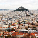 Πανελλήνιες 2025: «Για ένα φιλότιμο», το βιβλίο του Γιώργου Ιωάννου που κυκλοφόρησε το 1964 και απόσπασμά του έπεσε στην έκθεση