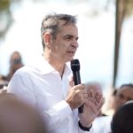 Φωτιά τώρα στα όρια Σπάτων-Παλλήνης,κοντά στην έξοδο της Αττικής Οδού