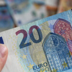 Καιρός: Σαββατοκύριακο με ζέστη και δυνατά μελτέμια στο Αιγαίο – Σε ποιες περιοχές αναμένονται βροχές αργά το απόγευμα