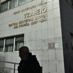 Την επαναφορά του 13ου και του 14ου μισθού στο Δημόσιο διεκδικεί η ΑΔΕΔΥ – Στάση εργασίας