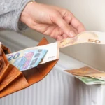 Σε εξέλιξη η έξοδος του Αυγούστου: Γεμάτα φεύγουν τα πλοία από τα λιμάνια και τα ΚΤΕΛ