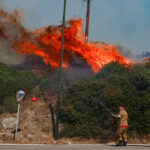 Στο «μάτι» της ΑΑΔΕ οι μεταβιβάσεις ακινήτων του 2024 – Ψάχνουν συμβόλαια για απλήρωτο ΕΝΦΙΑ