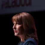 Προς νέες μειώσεις επιτοκίων στα πρακτικά της Fed: Πού υπάρχει διχογνωμία – Ανησυχία για αγορά εργασίας και πληθωρισμό