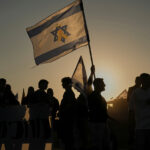 Στα 1,938 τρισ. δολάρια η αξία των deals συγχωνεύσεων και εξαγορών το 2025 – Στην κορυφή η Β. Αμερική