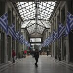 52 χρόνια από την εξέγερση του Πολυτεχνείου: «Δεν ήμασταν ήρωες, ήμασταν φοβισμένα παιδιά που μοιραστήκαμε τον φόβο και τον υπερβήκαμε»