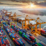 Κίνα: Παραπαίει η οικονομία μετά από πρωτοφανή πτώση στις επενδύσεις