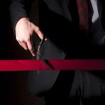 Η χαμένη κούρσα των μισθών στην Ελλάδα – Το γράφημα της εβδομάδας