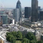 Σε στεγαστικό συναγερμό η Ευρώπη – Το σχέδιο που ετοιμάζουν οι Βρυξέλλες και η ελληνική εκδοχή του προβλήματος