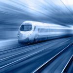 Τροχαίο στη Λάρισα: Αυτοκίνητο εξετράπη της πορείας του και κατέληξε σε ρέμα